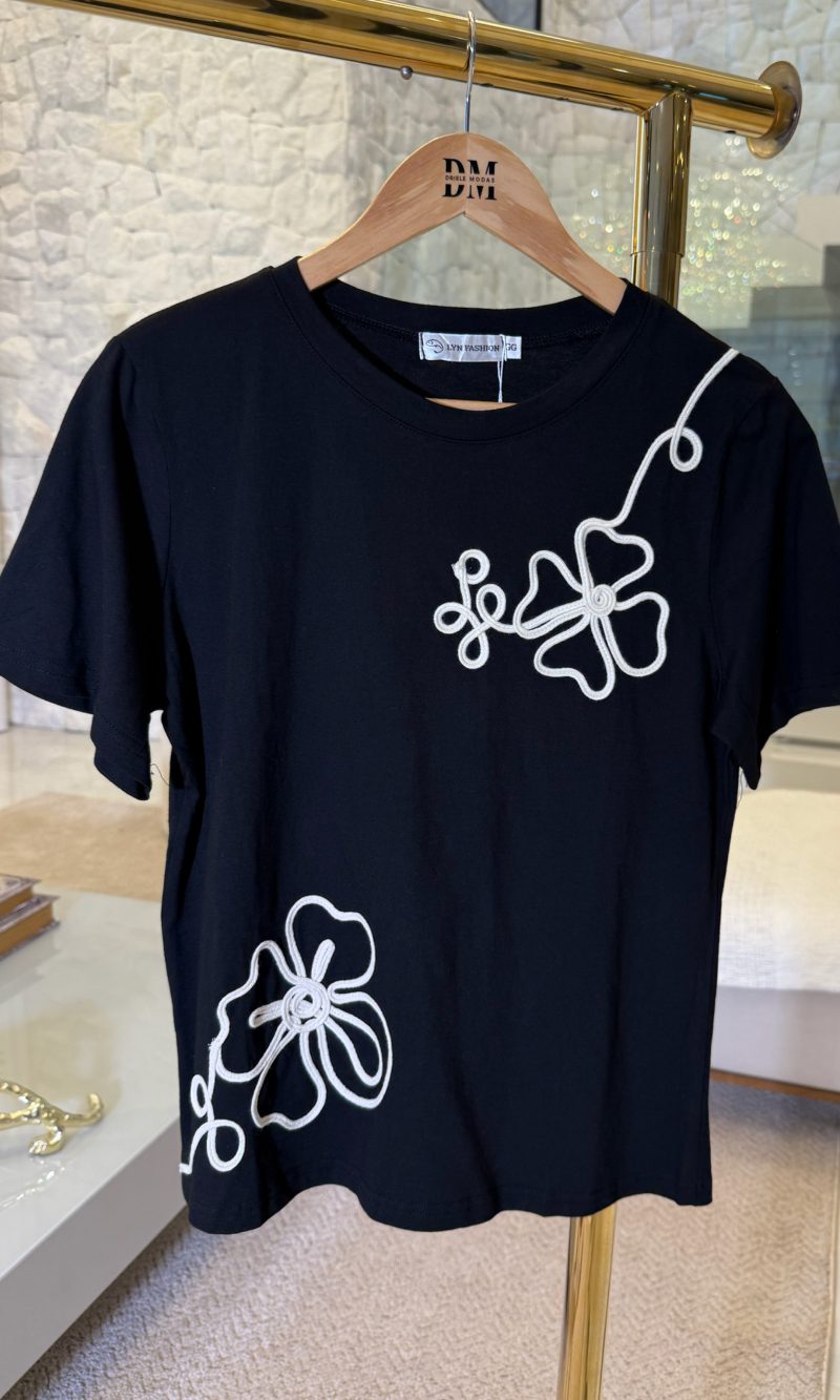 blusa de malha bordada sandy 3065 blusa de malha bordada sandy 3065