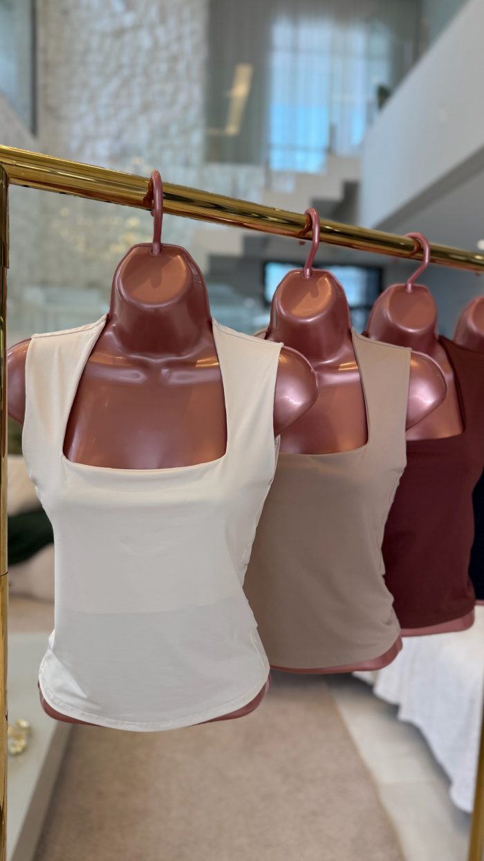 blusa poliamida c/gola quadrada 3095 blusa poliamida c/gola quadrada 3095