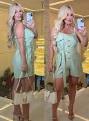 macacão c/botões dourado 3384