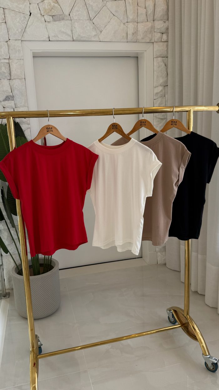 blusa fabricia c/detalhe na manga 1490 blusa fabricia c/detalhe na manga 1490