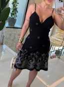 vestido celina babado botão curto