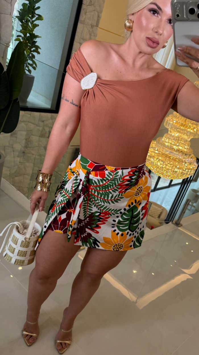 body c/ broche perolado safira 3574 body c/ broche perolado safira 3574