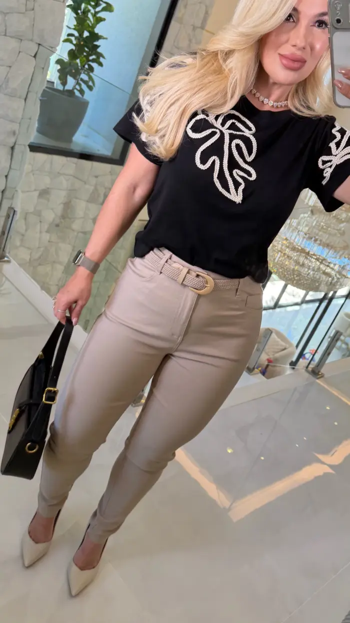 calça sarja c/ elastano e c/ cinto 2988 calça sarja c/ elastano e c/ cinto 2988